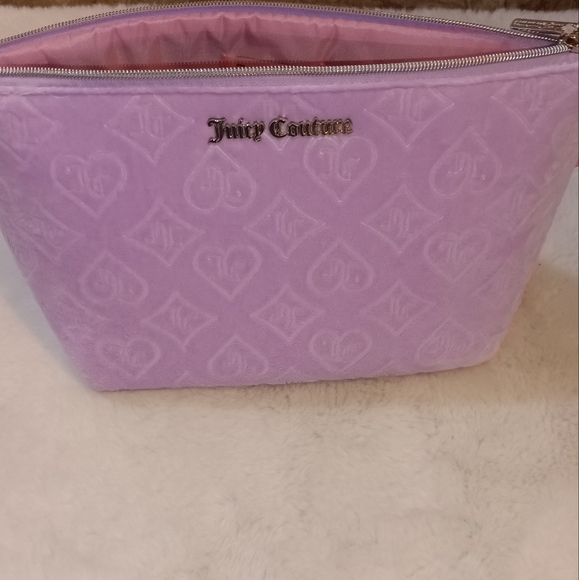 Juicy Couture Cosmetic Bag - Picture 3 of 12